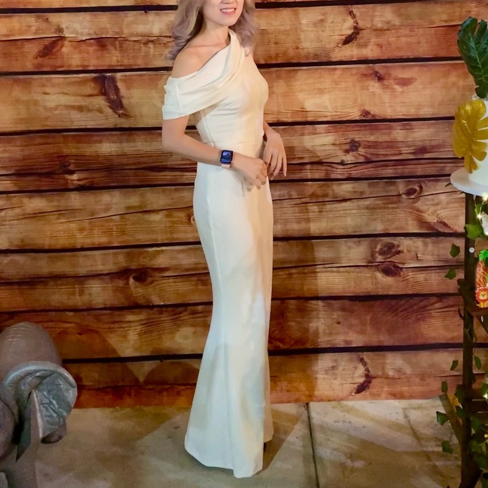 Elegant long dress